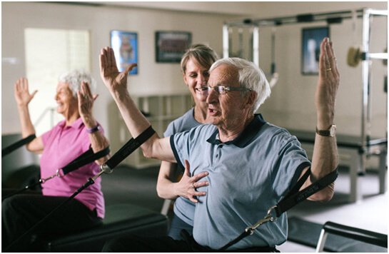 pilates-class-for-older-adult